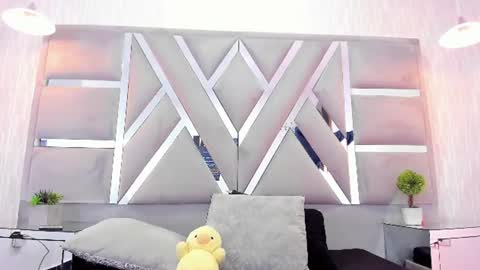 Snapshot of korespring chatting on 06-24-26, 11:20 Kore Spring online show from 06-24-26, 11:20