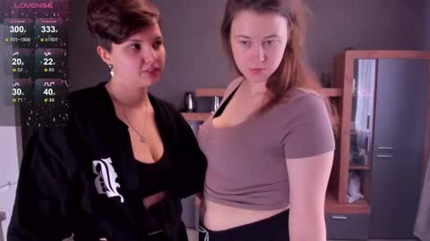 Snapshot of kortney_williams chatting on 12-04-24, 09:18 Twiix online show from 12-04-24, 09:18