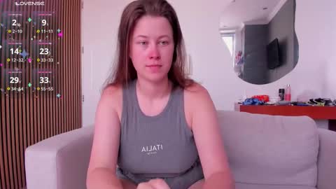 Snapshot of kortney_williams chatting on 12-01-25, 01:49 Twiix online show from 12-01-25, 01:49