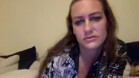 Snapshot of koyoteej chatting on 01-13-25, 11:41 koyoteej online show from 01-13-25, 11:41