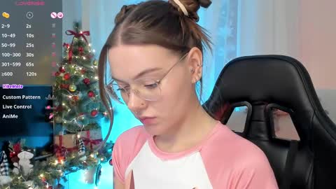 Snapshot of koza_dereza_ chatting on 01-14-25, 05:23 Jess online show from 01-14-25, 05:23