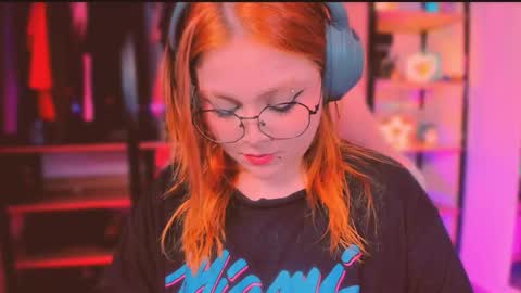 Khloe online show from 03-07-26, 03:03