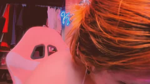 Khloe online show from 04-06-26, 12:08