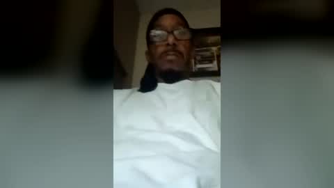 Snapshot of kream73 chatting on 06-21-26, 11:46 kream73 online show from 06-21-26, 11:46