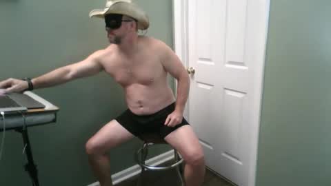 Snapshot of krglider chatting on 12-01-25, 02:44 BigKev online show from 12-01-25, 02:44