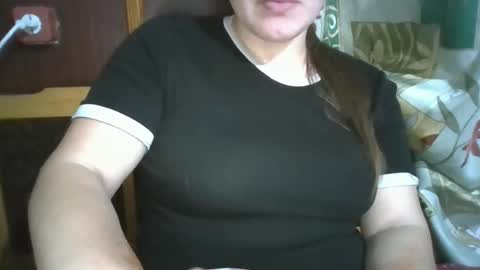 Snapshot of kriiisss1876 chatting on 11-28-25, 08:22 kriiisss1876 online show from 11-28-25, 08:22