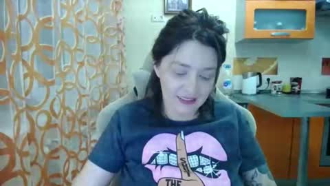 Kris online show from 12-21-25, 10:17