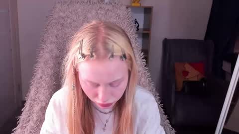 kris_grant online show from 05-10-26, 10:31