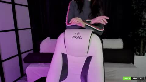 krisdoeil online show from 11-29-25, 02:47