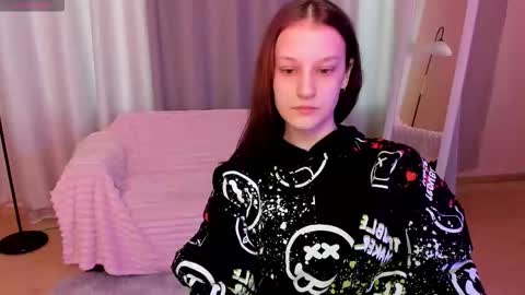 Snapshot of krisdoeil chatting on 02-13-26, 02:18 krisdoeil online show from 02-13-26, 02:18