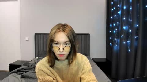 Snapshot of krisfemboy chatting on 01-08-26, 02:19 krisfemboy online show from 01-08-26, 02:19