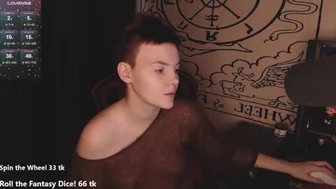 Snapshot of krisneal chatting on 11-21-25, 09:41 krisneal online show from 11-21-25, 09:41