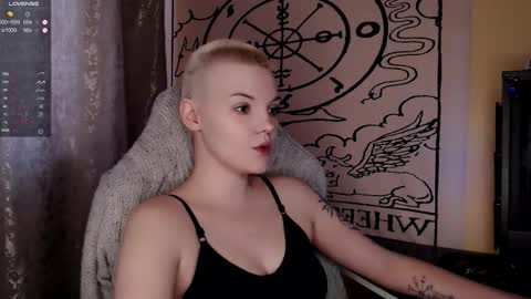 Snapshot of krisneal chatting on 02-05-26, 09:03 krisneal online show from 02-05-26, 09:03