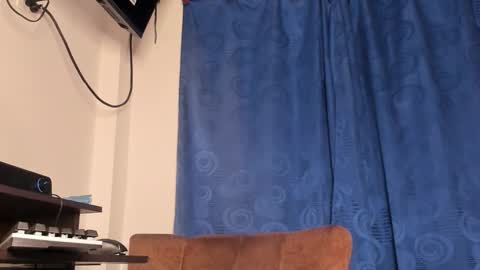 Snapshot of kriss_edwards chatting on 03-12-26, 04:18 Kriss online show from 03-12-26, 04:18