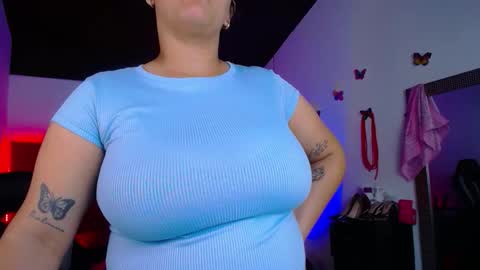 kriss_sweetboobs online show from 11-20-25, 12:05