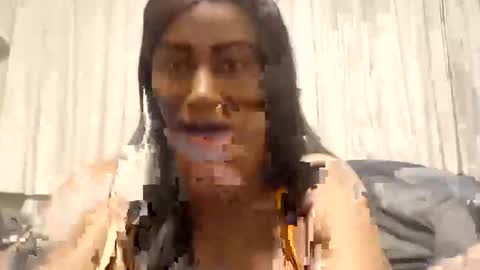 Snapshot of krissitoy chatting on 11-09-25, 12:09 Latoya Masturbar online show from 11-09-25, 12:09