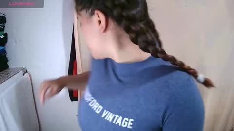 Snapshot of krissone_1 chatting on 02-12-26, 08:37 krissone online show from 02-12-26, 08:37