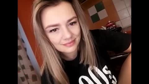 Snapshot of krisssexi chatting on 02-02-25, 05:42 KrissSexi online show from 02-02-25, 05:42