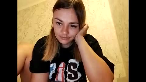 Snapshot of krisssexi chatting on 09-27-25, 06:57 KrissSexi online show from 09-27-25, 06:57