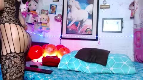 Snapshot of krisstal703358 chatting on 12-18-25, 07:25 krisstal703358 online show from 12-18-25, 07:25