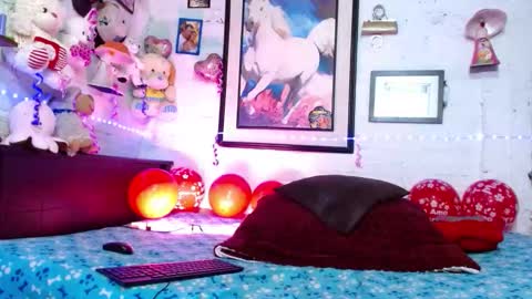 Snapshot of krisstal703358 chatting on 12-20-25, 08:10 krisstal703358 online show from 12-20-25, 08:10