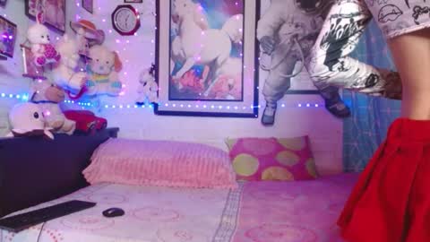 Snapshot of krisstal703358 chatting on 02-20-26, 06:26 krisstal703358 online show from 02-20-26, 06:26