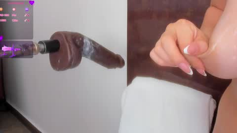 Snapshot of kristal_blond chatting on 02-13-25, 10:02 online show from 02-13-25, 10:02