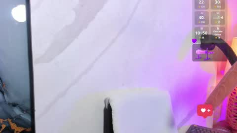 Snapshot of kristal_blond chatting on 10-09-25, 04:43 online show from 10-09-25, 04:43