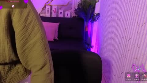 kristen_tay online show from 04-12-26, 03:22