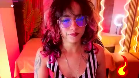 Snapshot of kristen_tay chatting on 06-20-26, 02:47 kristen_tay online show from 06-20-26, 02:47