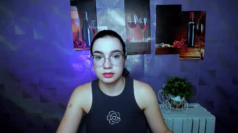 Kristen online show from 09-17-25, 10:28