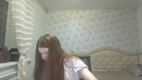 Snapshot of kristiancommes chatting on 07-19-26, 08:34 Alisa online show from 07-19-26, 08:34