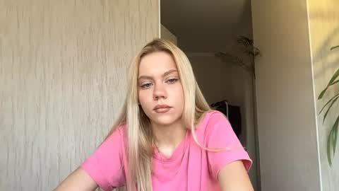 Snapshot of kristifelicien chatting on 07-01-26, 02:07 Blake online show from 07-01-26, 02:07