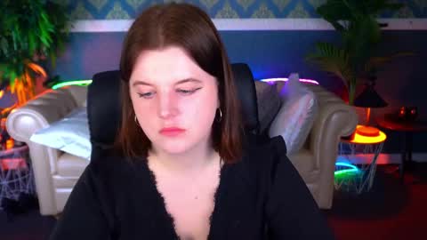 kristifoxy online show from 04-19-26, 05:18