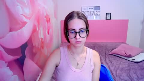 Snapshot of kristina_adel chatting on 12-11-24, 11:19 Kristina Adel online show from 12-11-24, 11:19