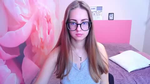 Snapshot of kristina_adel chatting on 12-30-24, 08:10 Kristina Adel online show from 12-30-24, 08:10