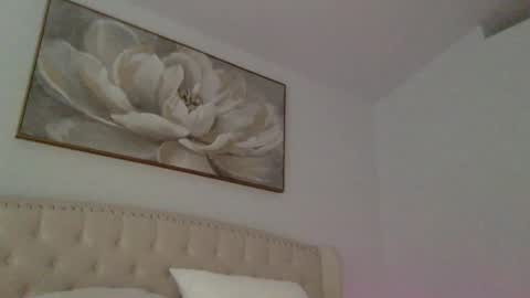 Snapshot of kristinafae chatting on 10-31-25, 11:39 kristinafae online show from 10-31-25, 11:39