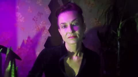 Kristina online show from 01-09-25, 01:13