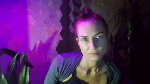 Kristina online show from 01-27-25, 04:11