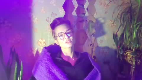 Kristina online show from 02-04-25, 04:08