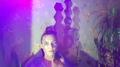Kristina online show from 02-06-25, 05:40