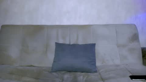 Snapshot of kristinaholland chatting on 02-21-26, 05:14 kristina online show from 02-21-26, 05:14