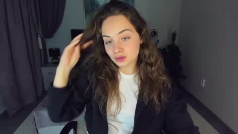 Kristina online show from 01-19-25, 04:14