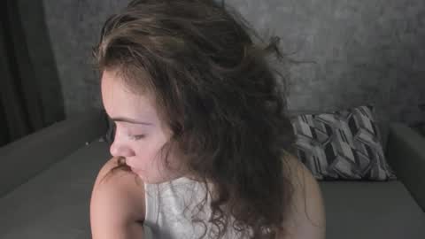 Snapshot of kristinalevis chatting on 02-08-26, 03:15 Kristina online show from 02-08-26, 03:15