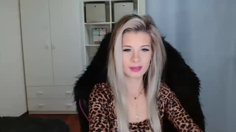 KristineAmore online show from 11-08-25, 08:14