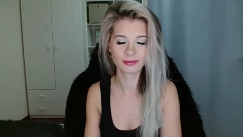 KristineAmore online show from 11-10-25, 08:24