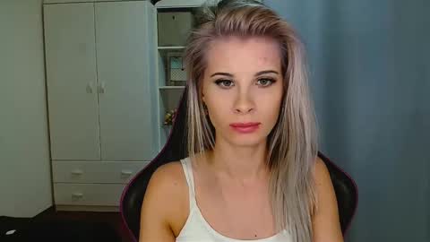 Snapshot of kristineamore chatting on 01-14-26, 07:19 KristineAmore online show from 01-14-26, 07:19