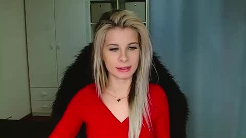 Snapshot of kristineamore chatting on 02-18-26, 09:11 KristineAmore online show from 02-18-26, 09:11