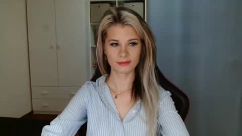 Snapshot of kristineamore chatting on 03-10-26, 07:13 KristineAmore online show from 03-10-26, 07:13