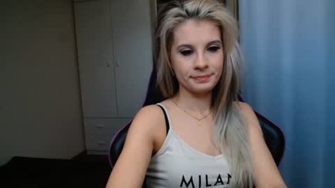 KristineAmore online show from 06-17-26, 06:27